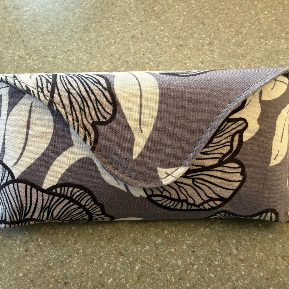 Vera Bradley Gray and Black Floral Glasses Case
